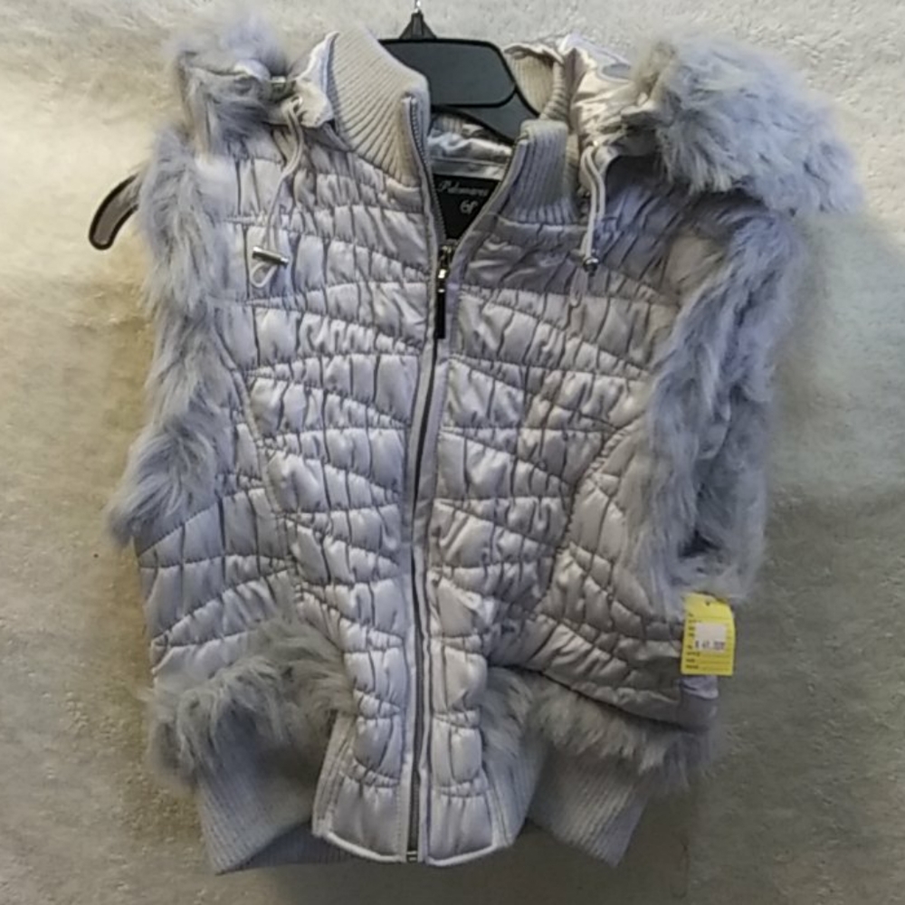 Women's sleeveless hooded vest w/faux hair WJ0001